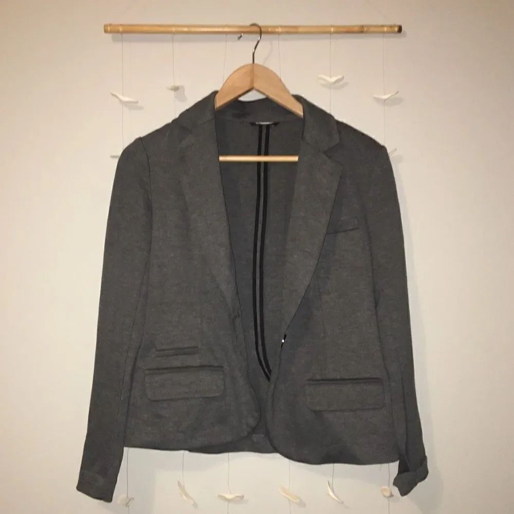 Gray  blazer - Picture 2 of 2